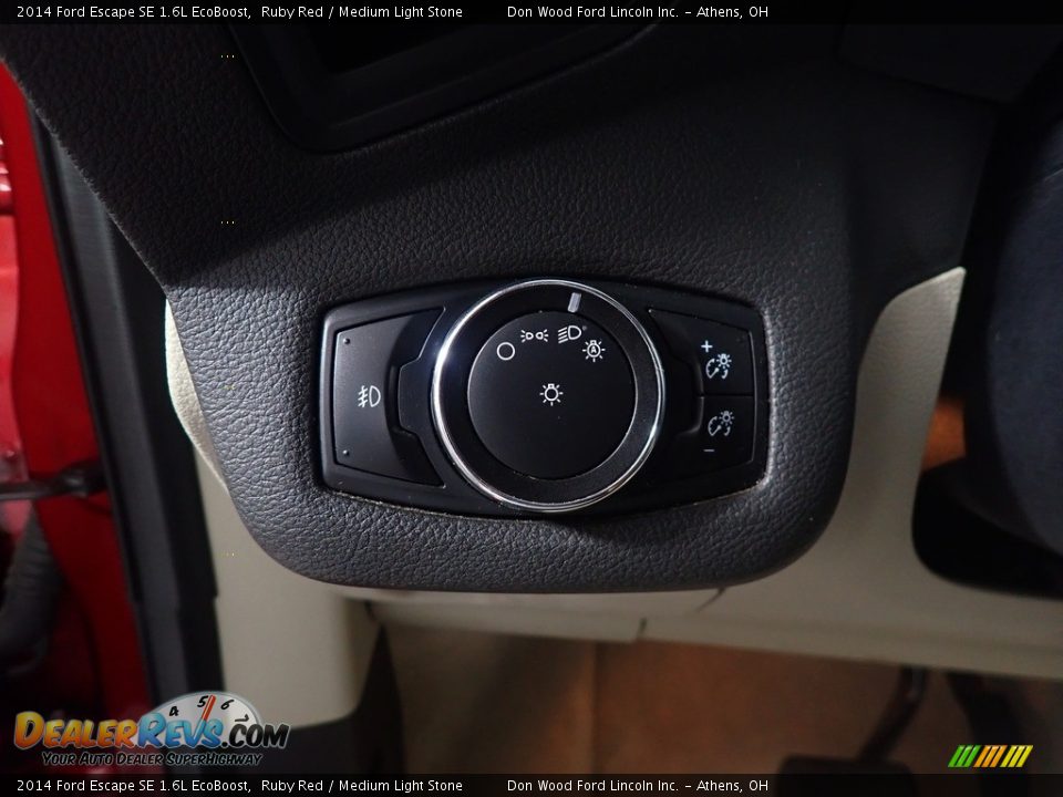 2014 Ford Escape SE 1.6L EcoBoost Ruby Red / Medium Light Stone Photo #30