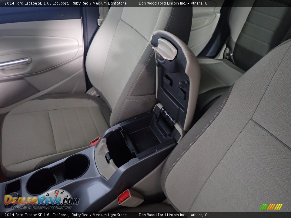2014 Ford Escape SE 1.6L EcoBoost Ruby Red / Medium Light Stone Photo #32