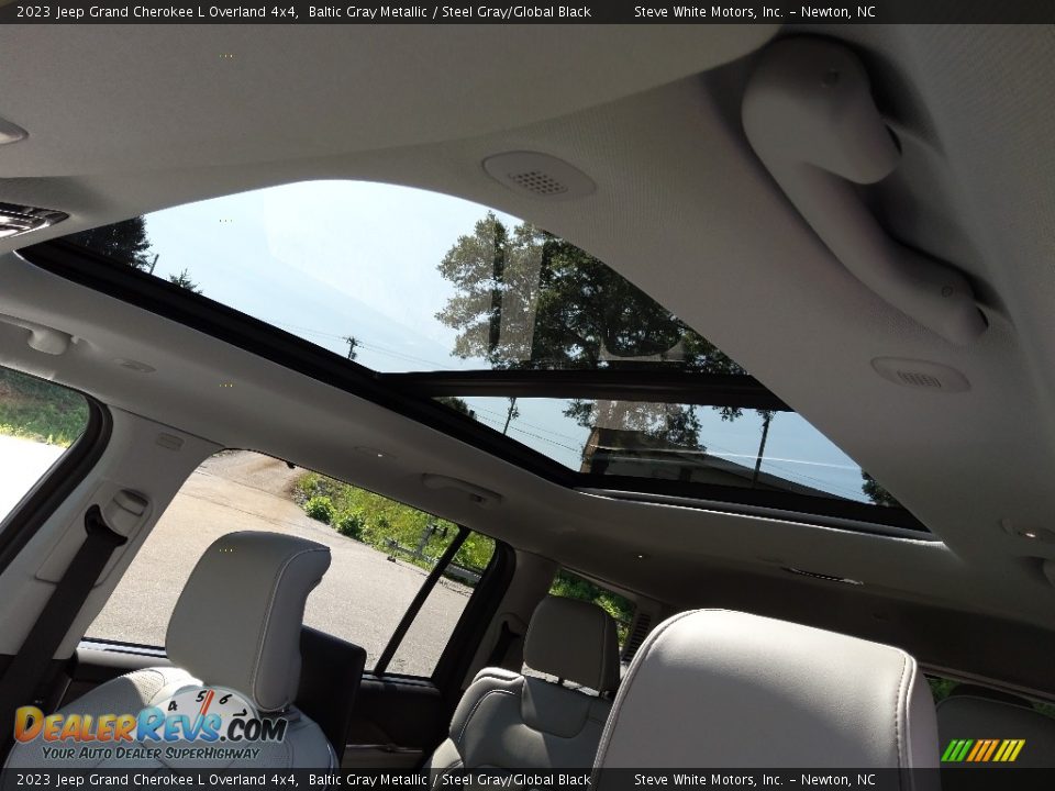 Sunroof of 2023 Jeep Grand Cherokee L Overland 4x4 Photo #13