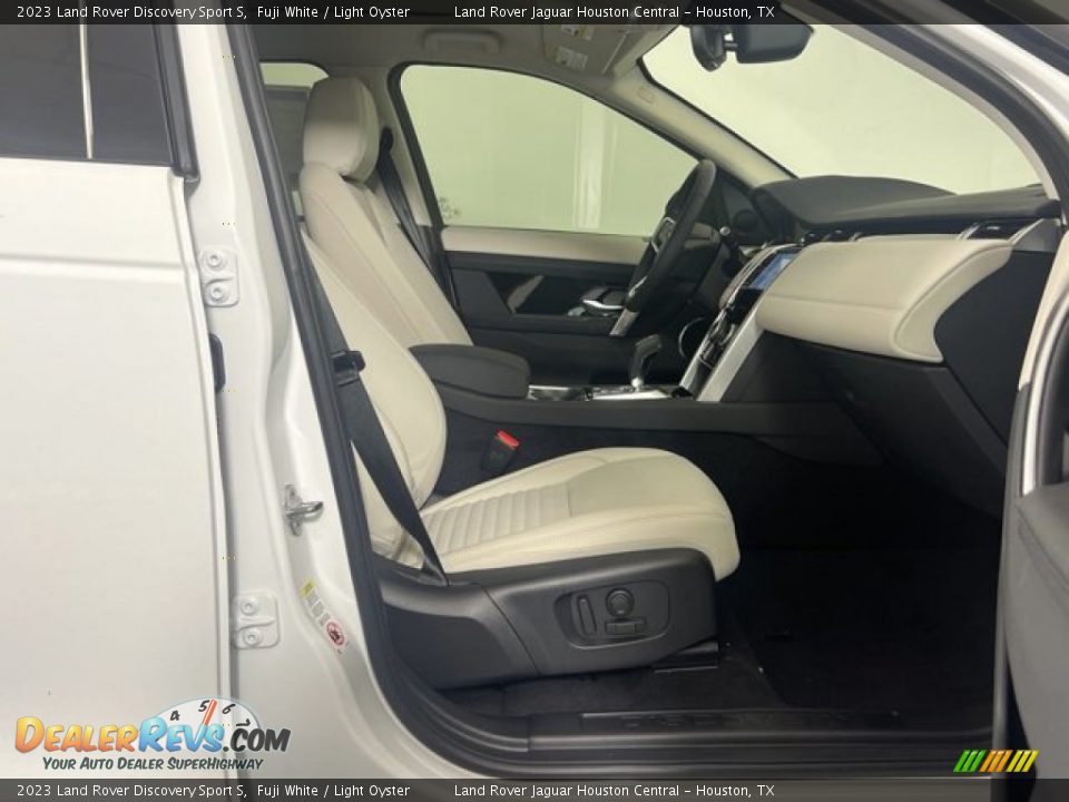 2023 Land Rover Discovery Sport S Fuji White / Light Oyster Photo #3
