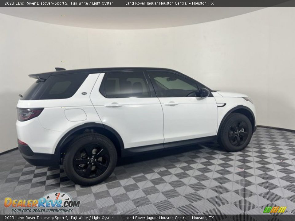 2023 Land Rover Discovery Sport S Fuji White / Light Oyster Photo #10