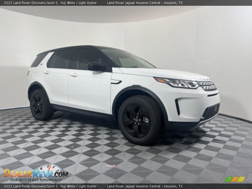 Fuji White 2023 Land Rover Discovery Sport S Photo #11