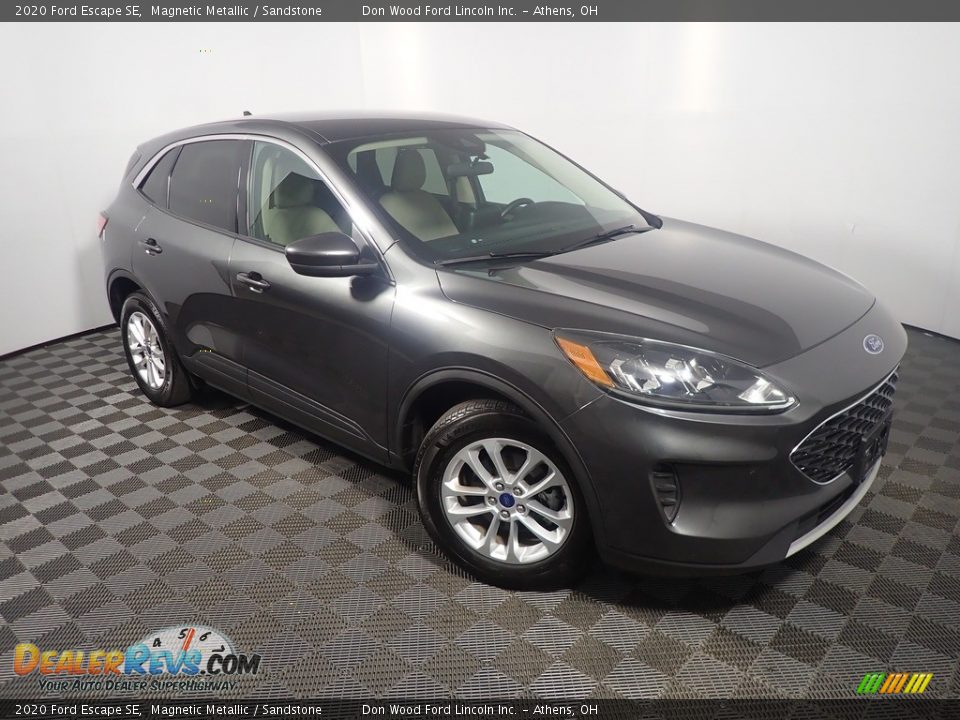 2020 Ford Escape SE Magnetic Metallic / Sandstone Photo #3