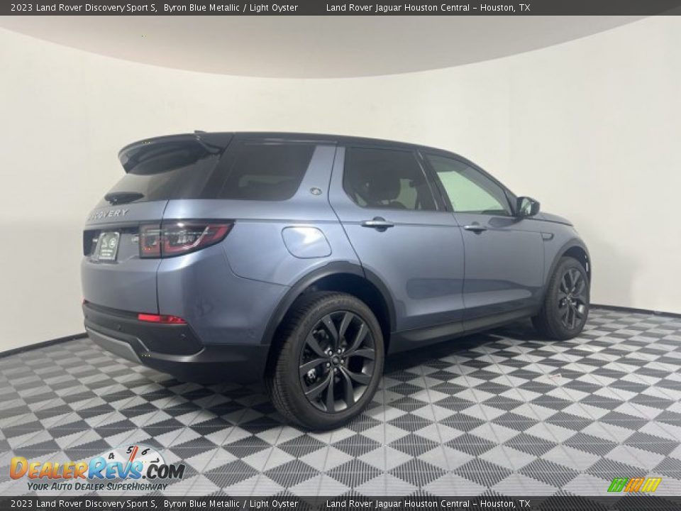 2023 Land Rover Discovery Sport S Byron Blue Metallic / Light Oyster Photo #2