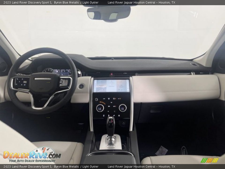 Dashboard of 2023 Land Rover Discovery Sport S Photo #4