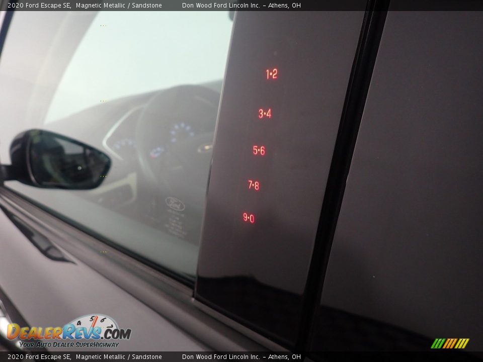 2020 Ford Escape SE Magnetic Metallic / Sandstone Photo #18