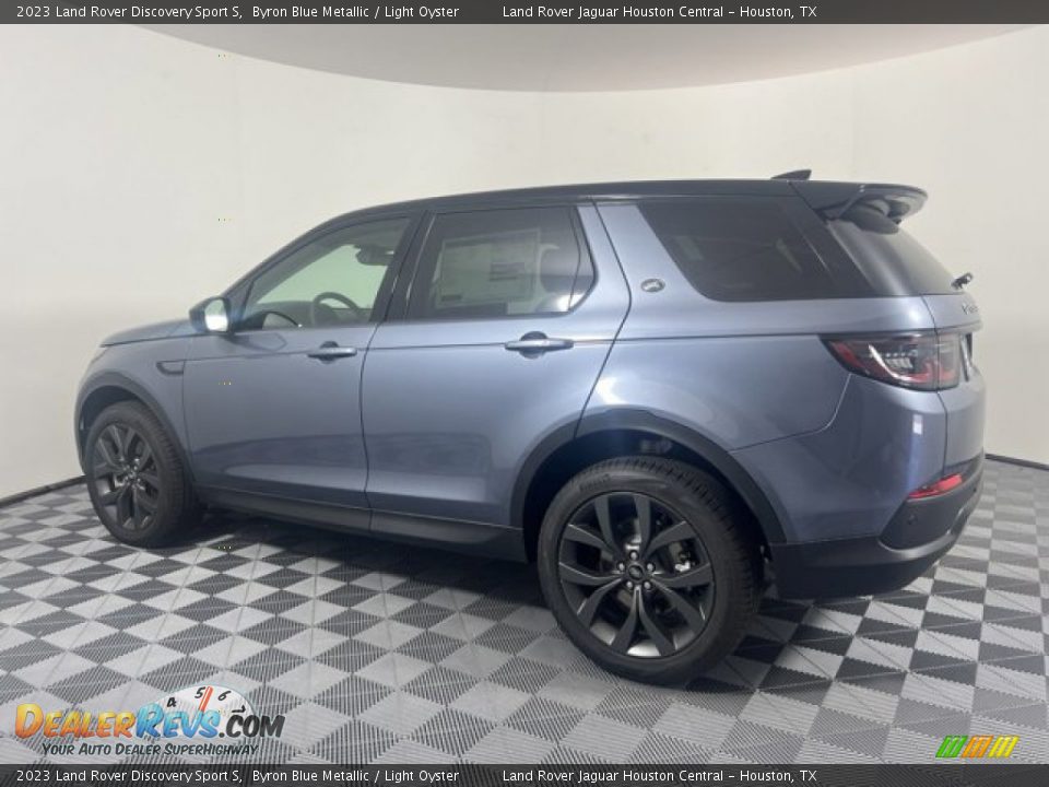 2023 Land Rover Discovery Sport S Byron Blue Metallic / Light Oyster Photo #24