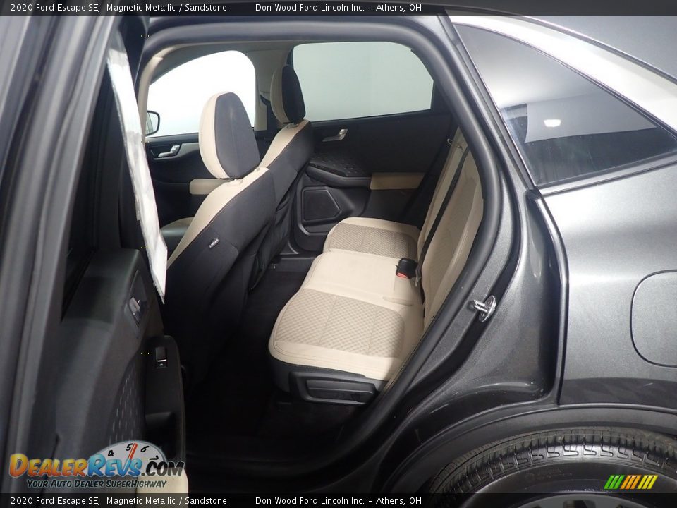 2020 Ford Escape SE Magnetic Metallic / Sandstone Photo #33