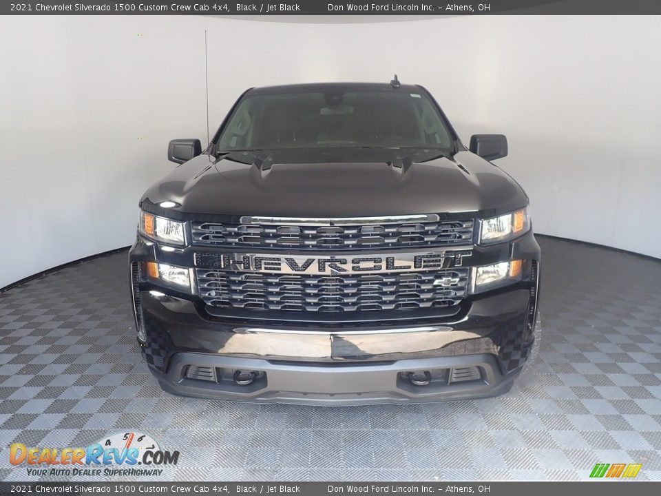 2021 Chevrolet Silverado 1500 Custom Crew Cab 4x4 Black / Jet Black Photo #5