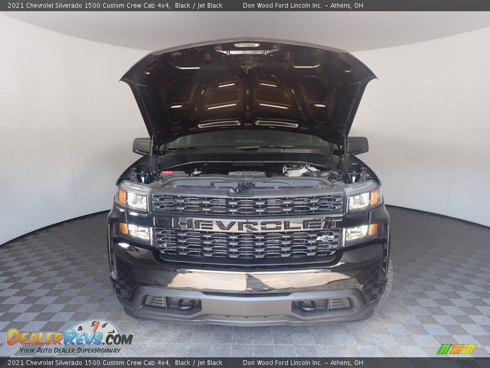 2021 Chevrolet Silverado 1500 Custom Crew Cab 4x4 Black / Jet Black Photo #6
