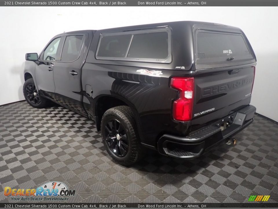 2021 Chevrolet Silverado 1500 Custom Crew Cab 4x4 Black / Jet Black Photo #12