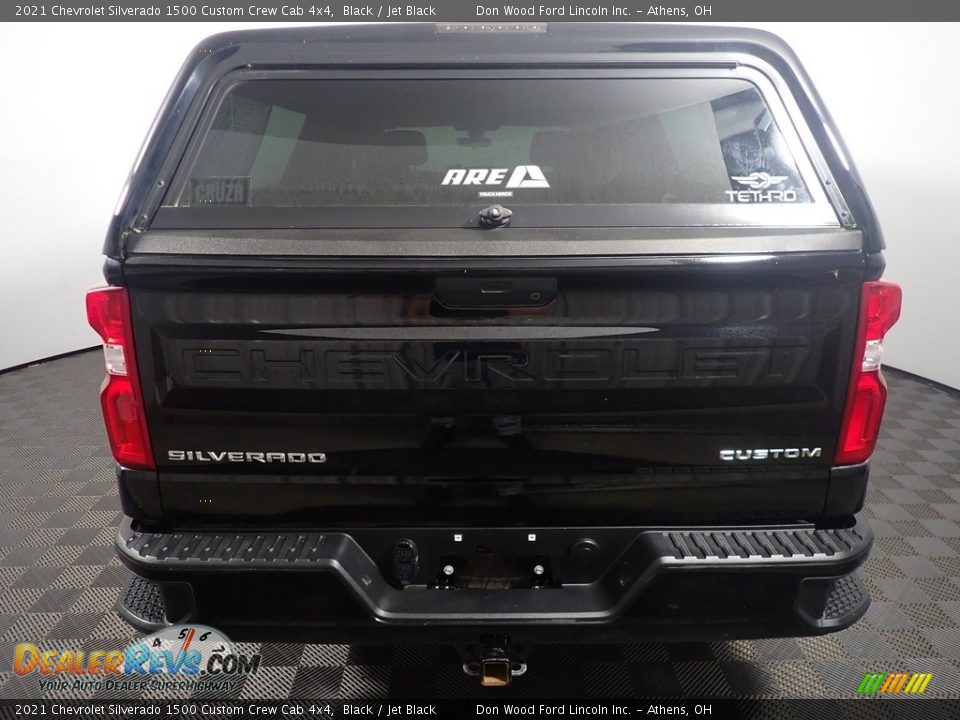2021 Chevrolet Silverado 1500 Custom Crew Cab 4x4 Black / Jet Black Photo #13