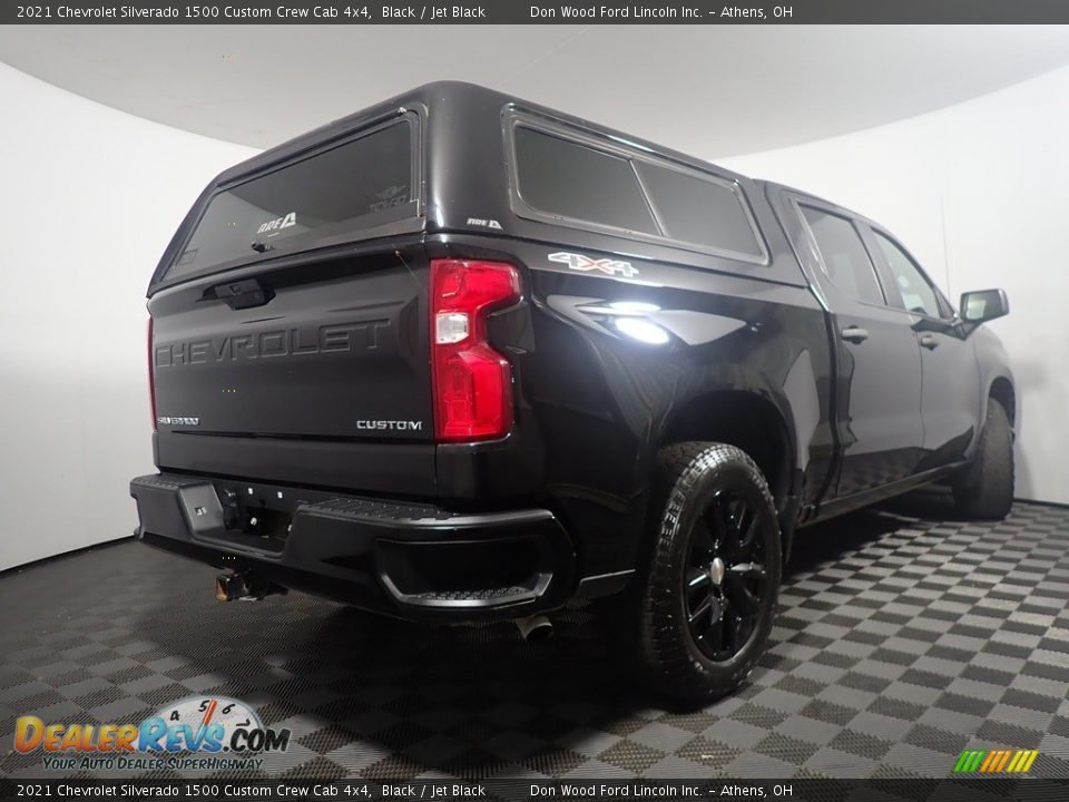 2021 Chevrolet Silverado 1500 Custom Crew Cab 4x4 Black / Jet Black Photo #15