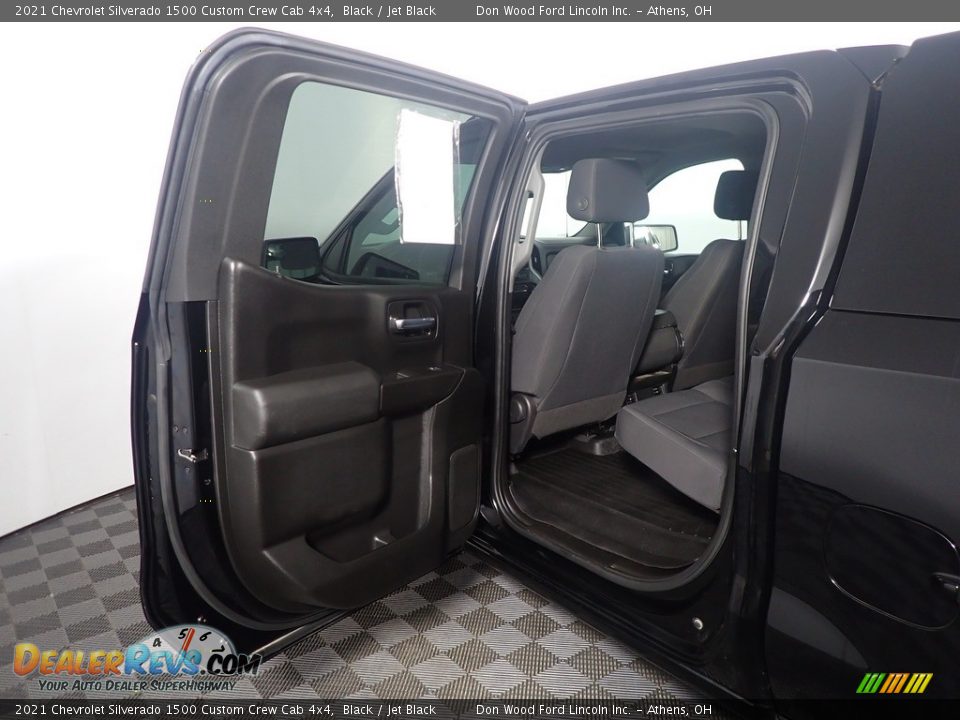 2021 Chevrolet Silverado 1500 Custom Crew Cab 4x4 Black / Jet Black Photo #31