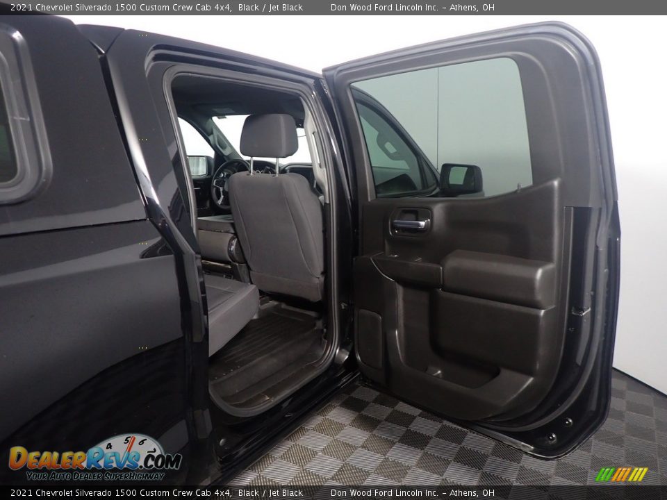 2021 Chevrolet Silverado 1500 Custom Crew Cab 4x4 Black / Jet Black Photo #33