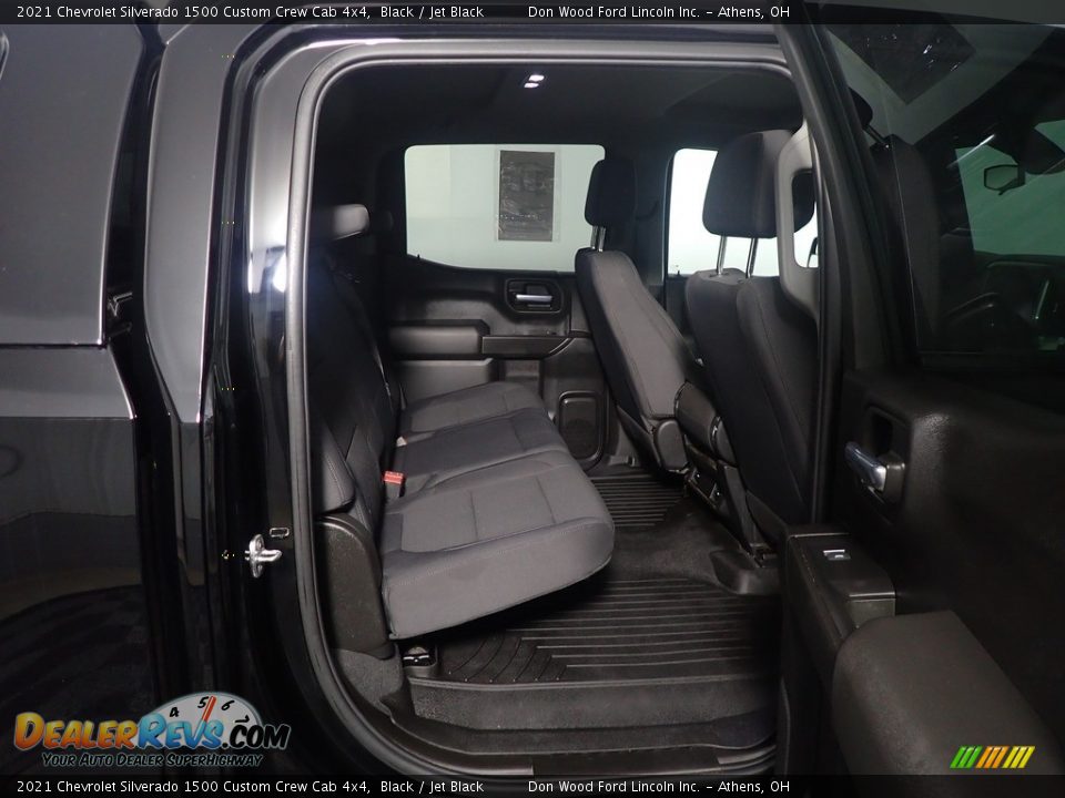 2021 Chevrolet Silverado 1500 Custom Crew Cab 4x4 Black / Jet Black Photo #34