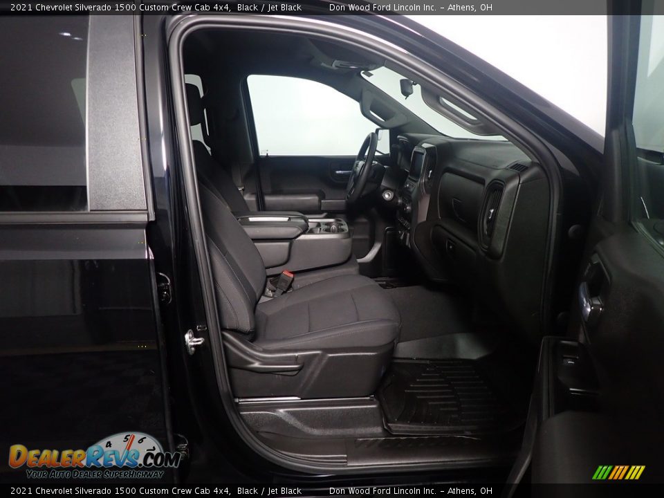 2021 Chevrolet Silverado 1500 Custom Crew Cab 4x4 Black / Jet Black Photo #36