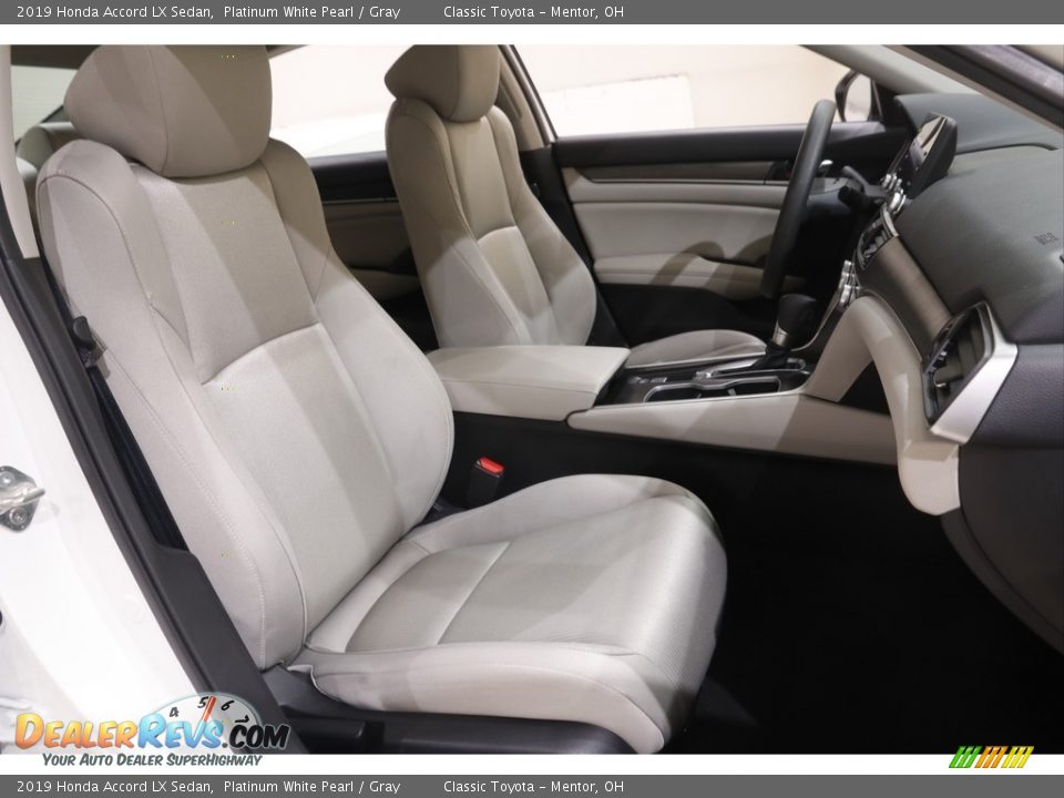2019 Honda Accord LX Sedan Platinum White Pearl / Gray Photo #15