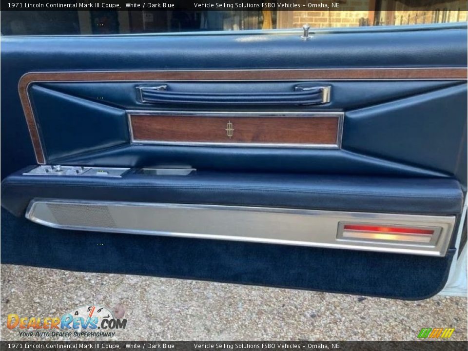 Door Panel of 1971 Lincoln Continental Mark III Coupe Photo #3
