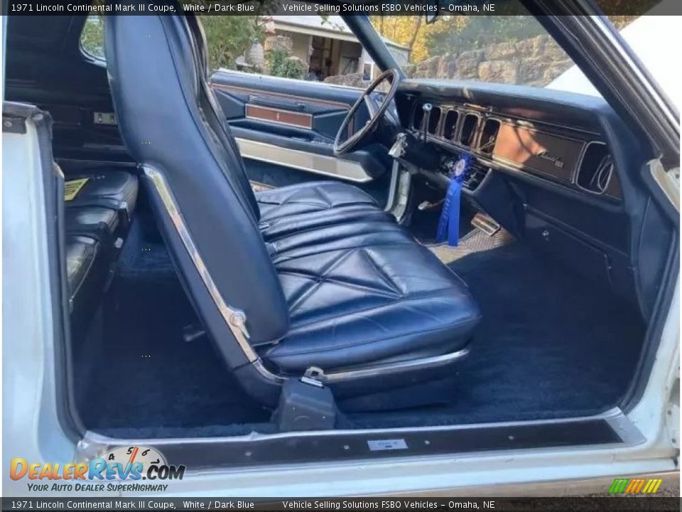 Front Seat of 1971 Lincoln Continental Mark III Coupe Photo #4