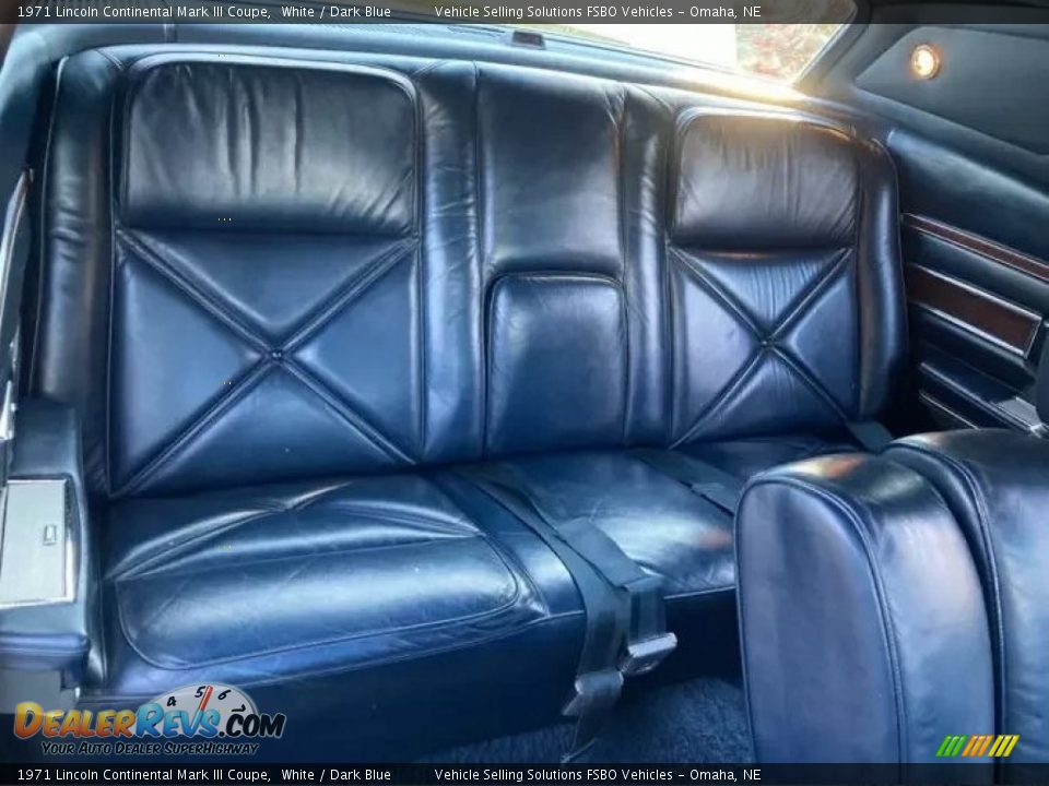 Rear Seat of 1971 Lincoln Continental Mark III Coupe Photo #5