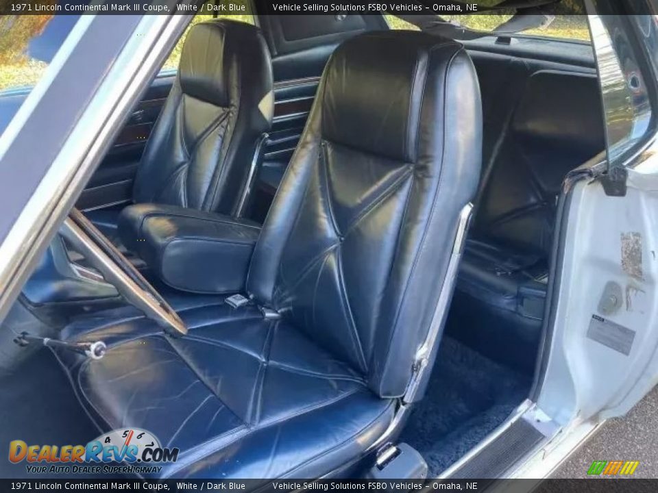 Front Seat of 1971 Lincoln Continental Mark III Coupe Photo #12