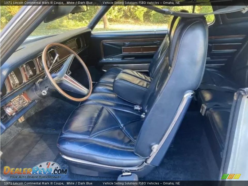 Dark Blue Interior - 1971 Lincoln Continental Mark III Coupe Photo #13