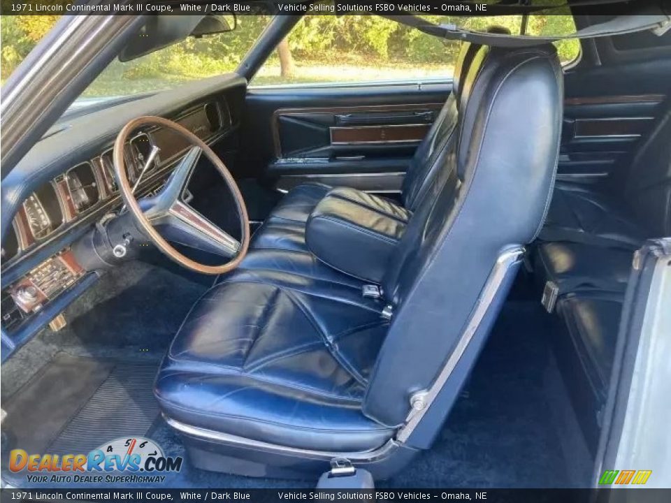 Dark Blue Interior - 1971 Lincoln Continental Mark III Coupe Photo #13