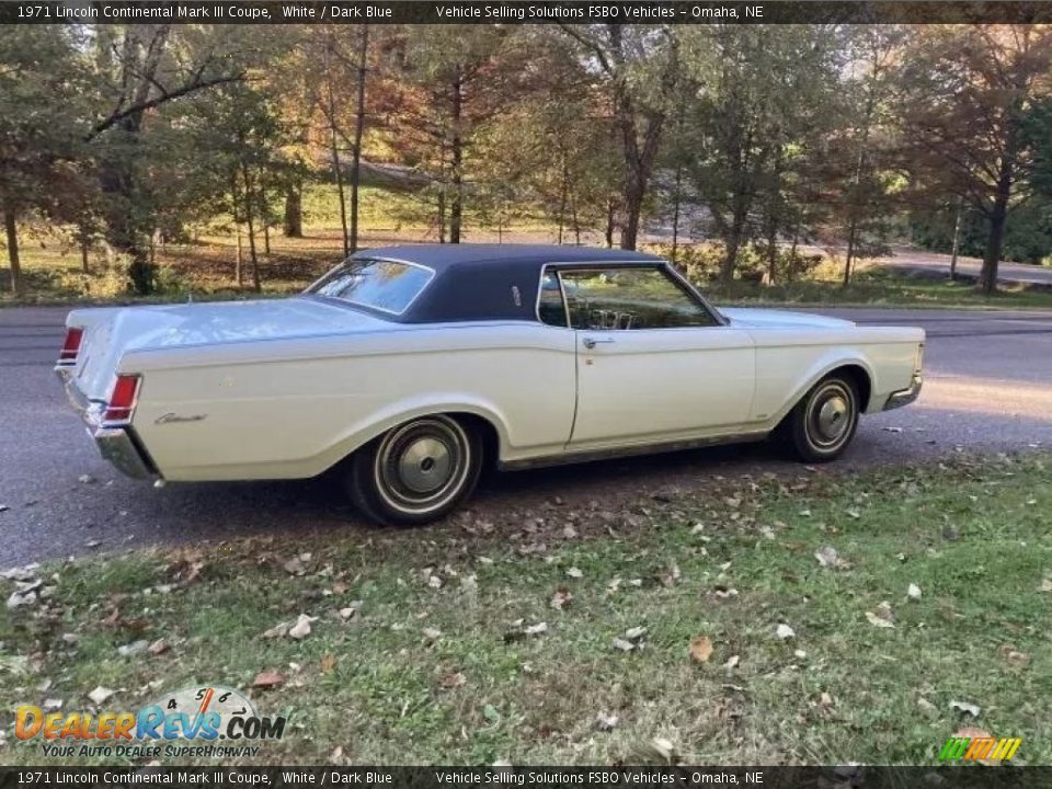 White 1971 Lincoln Continental Mark III Coupe Photo #16