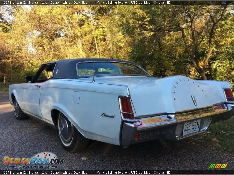 1971 Lincoln Continental Mark III Coupe White / Dark Blue Photo #29