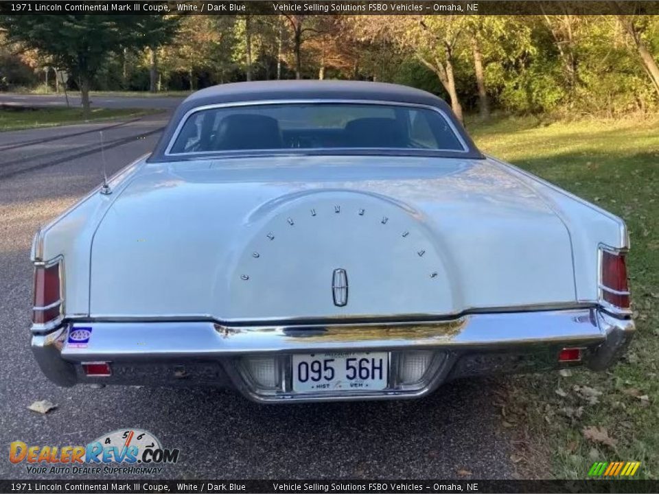 1971 Lincoln Continental Mark III Coupe White / Dark Blue Photo #31