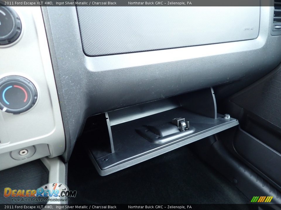 2011 Ford Escape XLT 4WD Ingot Silver Metallic / Charcoal Black Photo #28