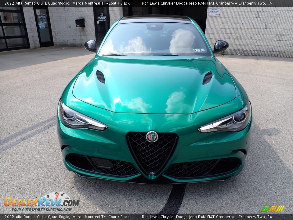 Verde Montreal Tri-Coat 2022 Alfa Romeo Giulia Quadrifoglio Photo #8