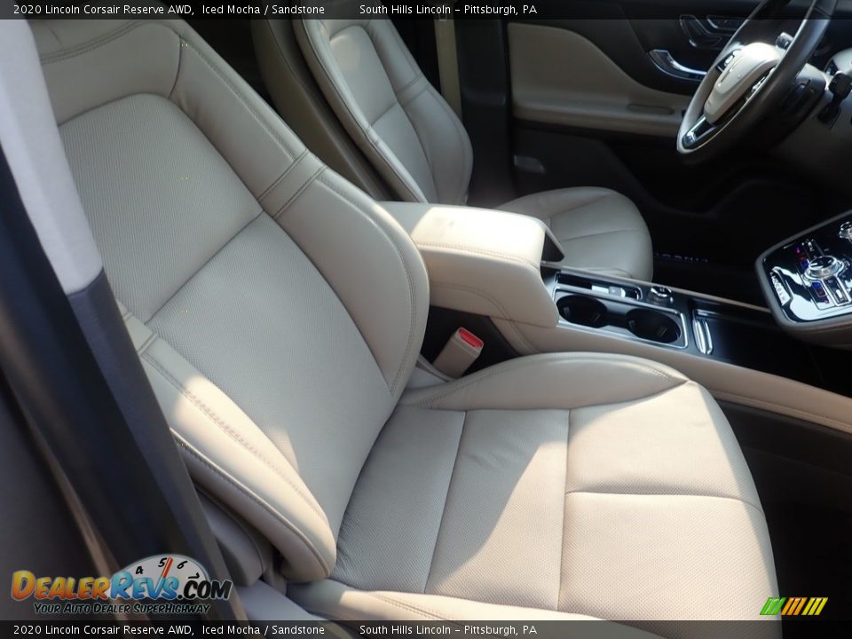Front Seat of 2020 Lincoln Corsair Reserve AWD Photo #11