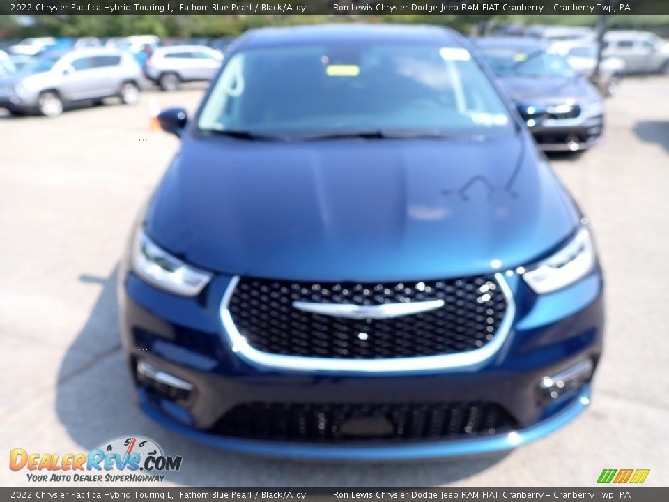 2022 Chrysler Pacifica Hybrid Touring L Fathom Blue Pearl / Black/Alloy Photo #8