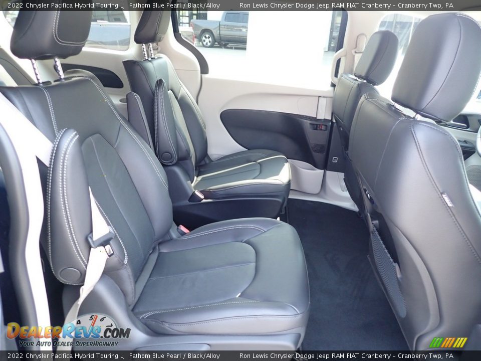 2022 Chrysler Pacifica Hybrid Touring L Fathom Blue Pearl / Black/Alloy Photo #12