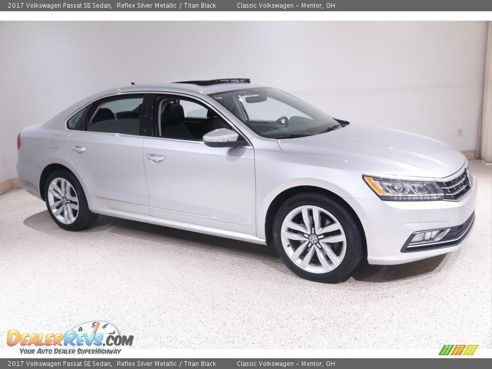 Reflex Silver Metallic 2017 Volkswagen Passat SE Sedan Photo #1