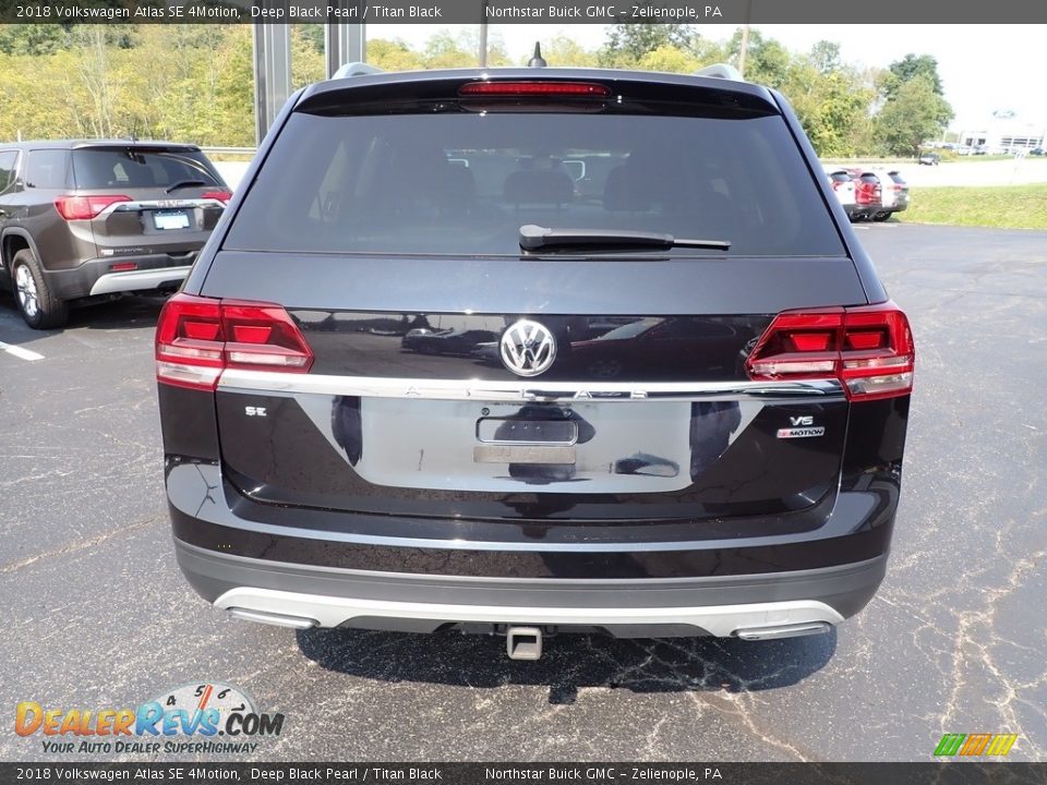 2018 Volkswagen Atlas SE 4Motion Deep Black Pearl / Titan Black Photo #5