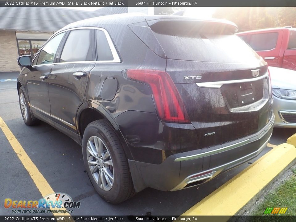 2022 Cadillac XT5 Premium AWD Stellar Black Metallic / Jet Black Photo #2