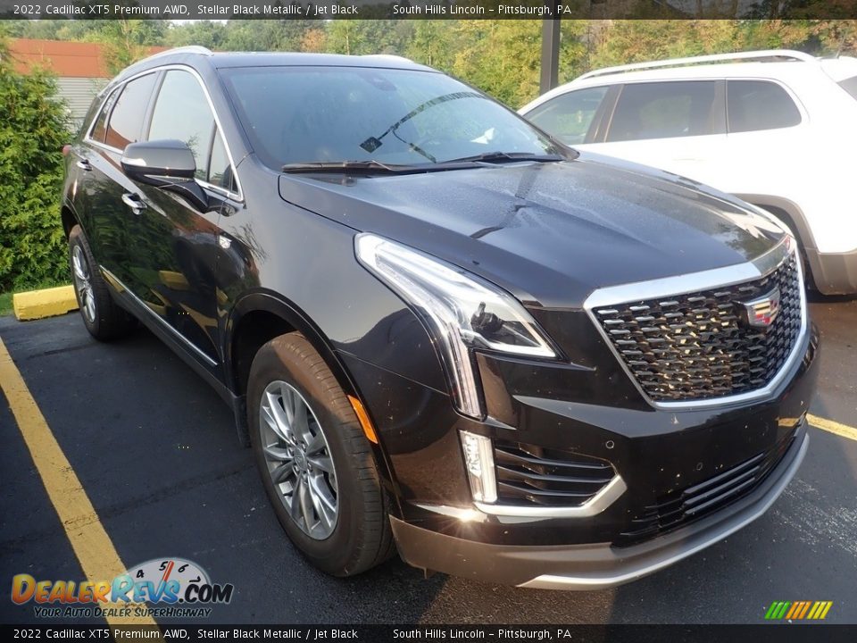 Stellar Black Metallic 2022 Cadillac XT5 Premium AWD Photo #4