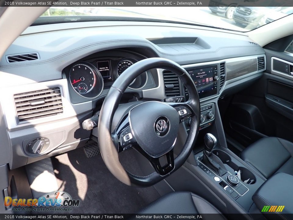 2018 Volkswagen Atlas SE 4Motion Deep Black Pearl / Titan Black Photo #24