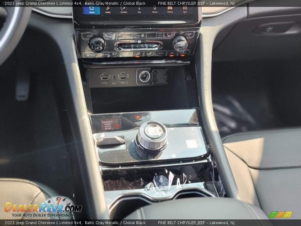 2023 Jeep Grand Cherokee L Limited 4x4 Baltic Gray Metallic / Global Black Photo #10
