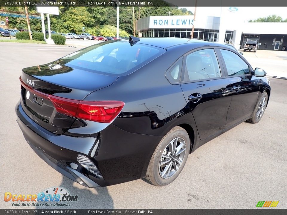 2023 Kia Forte LXS Aurora Black / Black Photo #8