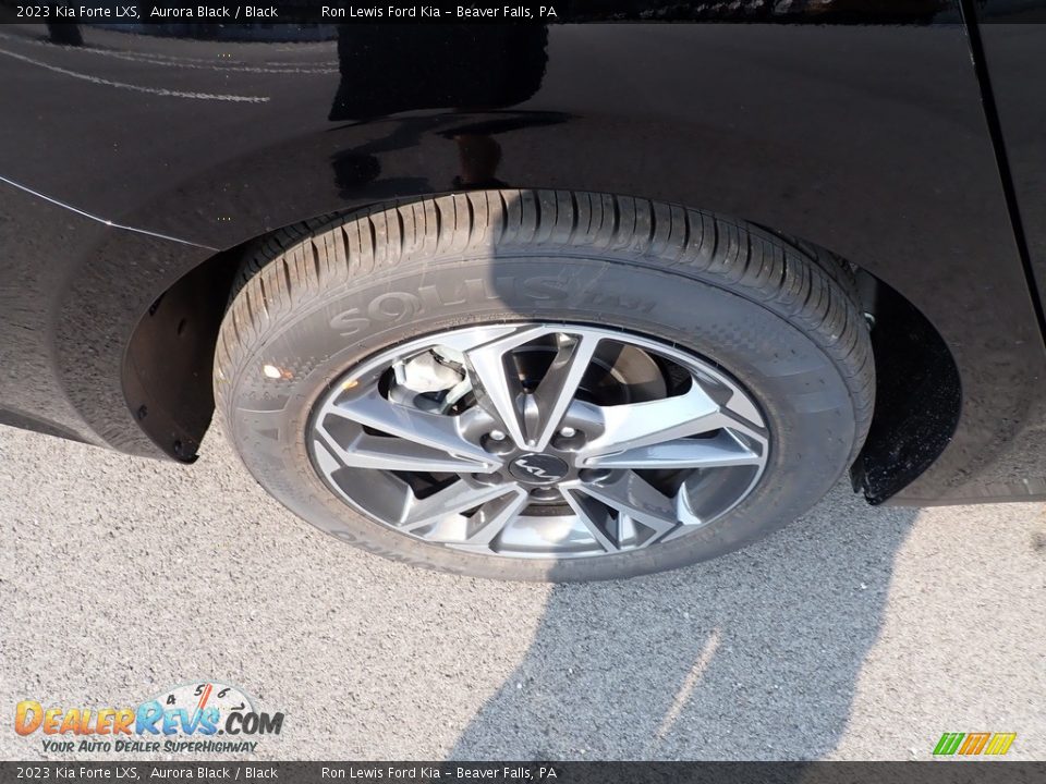 2023 Kia Forte LXS Aurora Black / Black Photo #9