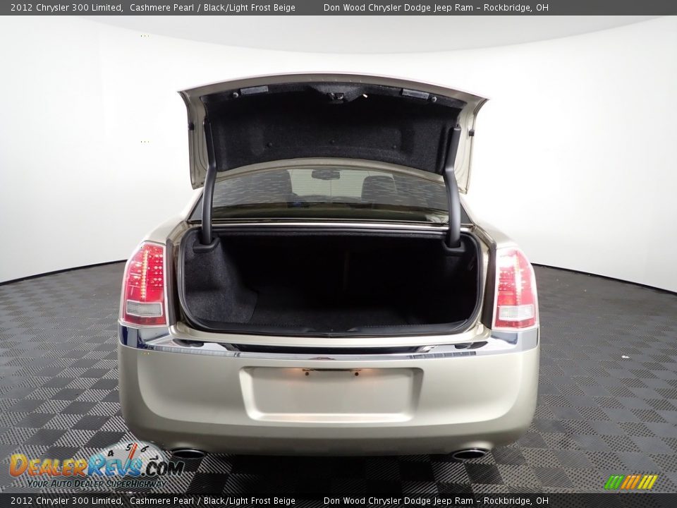 2012 Chrysler 300 Limited Cashmere Pearl / Black/Light Frost Beige Photo #11