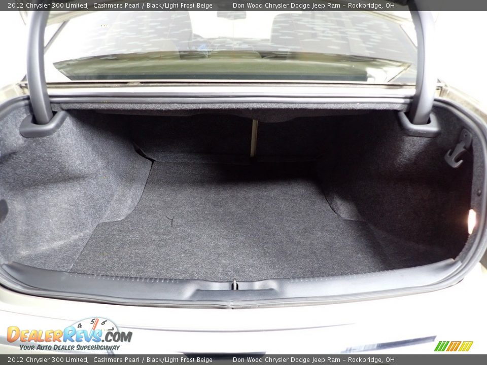 2012 Chrysler 300 Limited Cashmere Pearl / Black/Light Frost Beige Photo #12