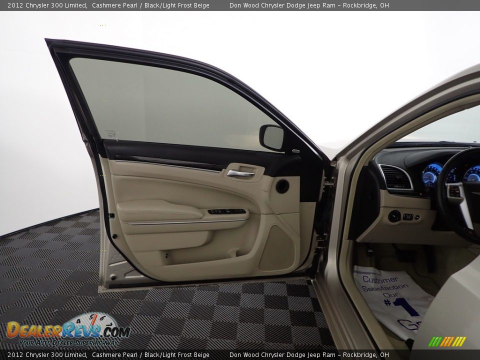 2012 Chrysler 300 Limited Cashmere Pearl / Black/Light Frost Beige Photo #14