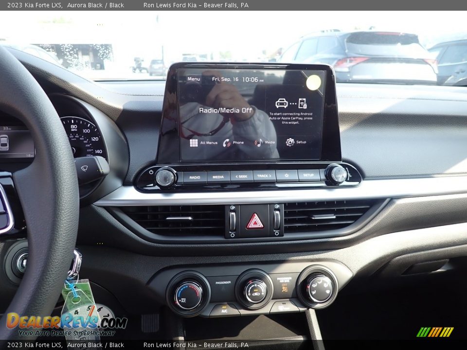 2023 Kia Forte LXS Aurora Black / Black Photo #17