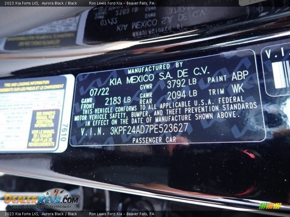 2023 Kia Forte LXS Aurora Black / Black Photo #20