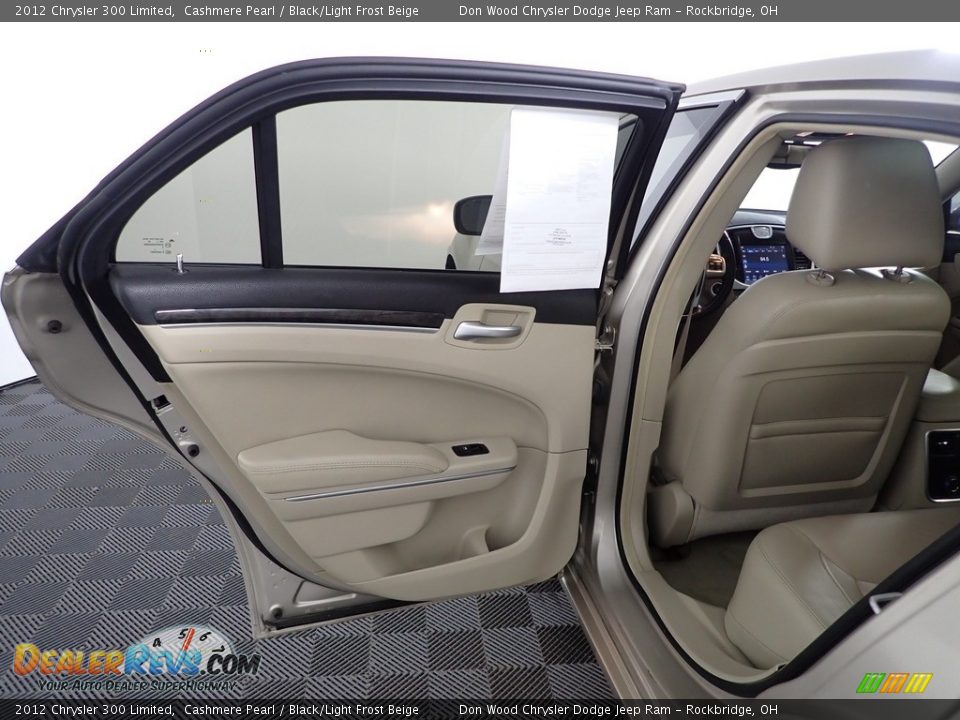 2012 Chrysler 300 Limited Cashmere Pearl / Black/Light Frost Beige Photo #26
